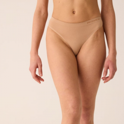 String Nude x Pridance