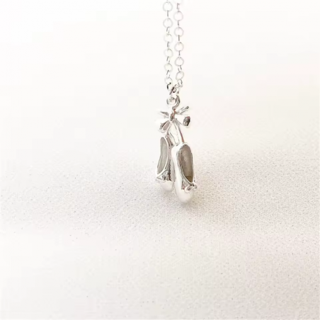 Collier ballet x chaussons de danse argenté